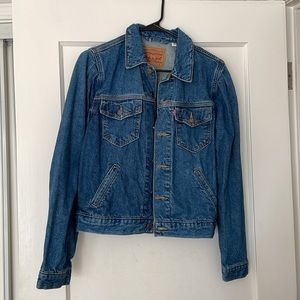 Never worn Levi’s jean jacket